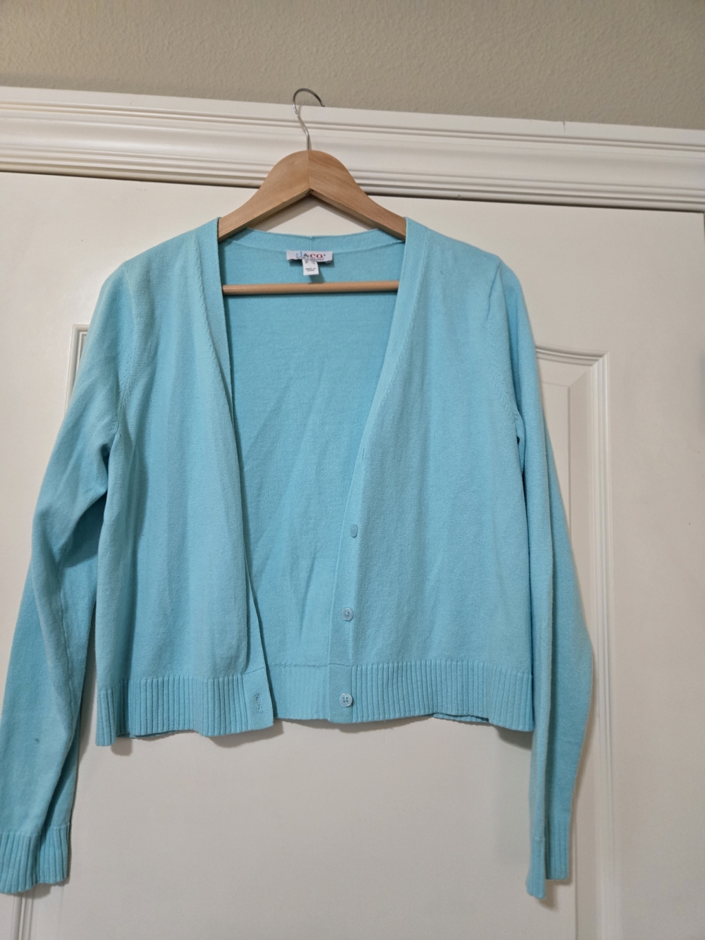 Denim And Comoany Light Aqua V-Neck Cardigan Soft